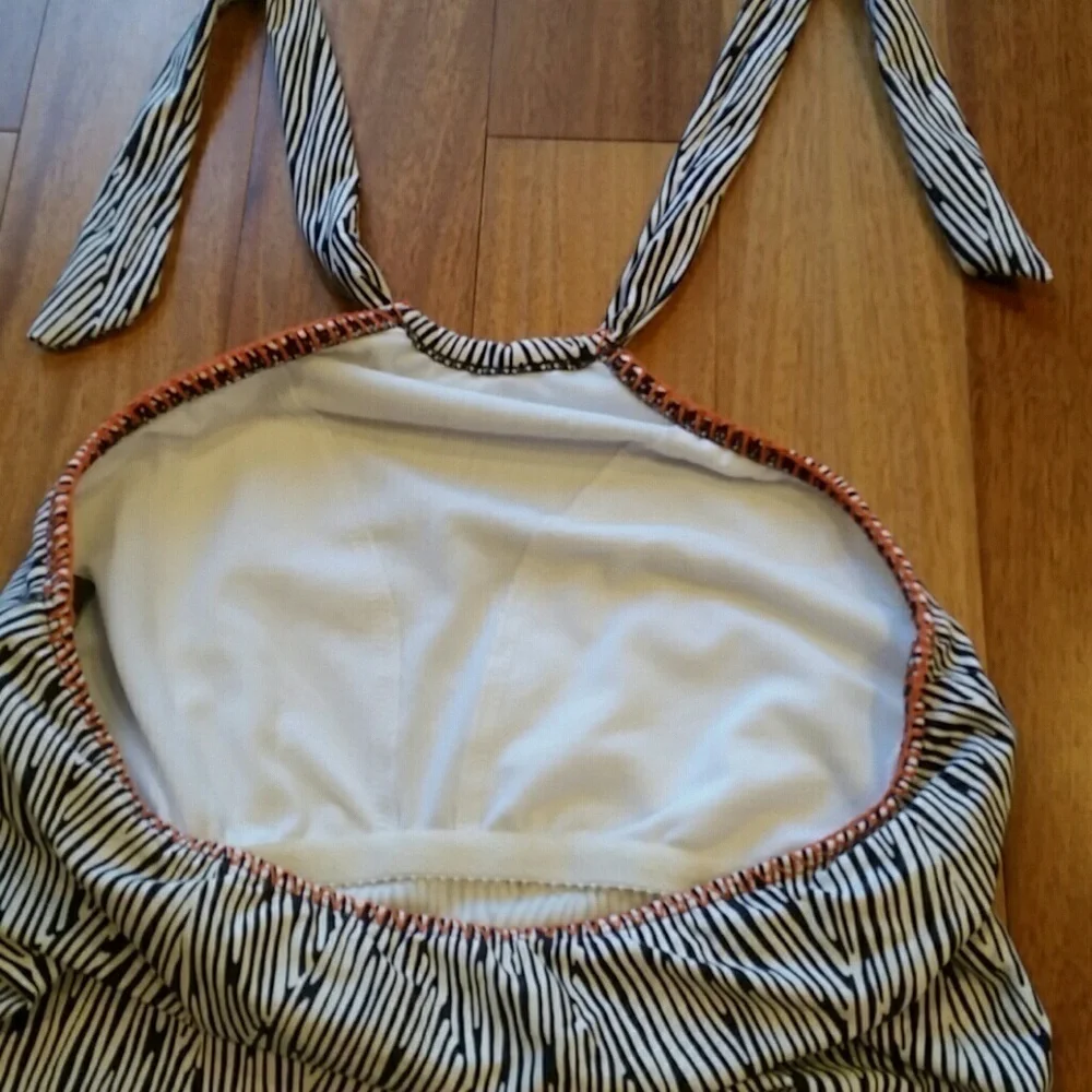 SWIM Kenneth Cole Reaction high neck Tanki top swim